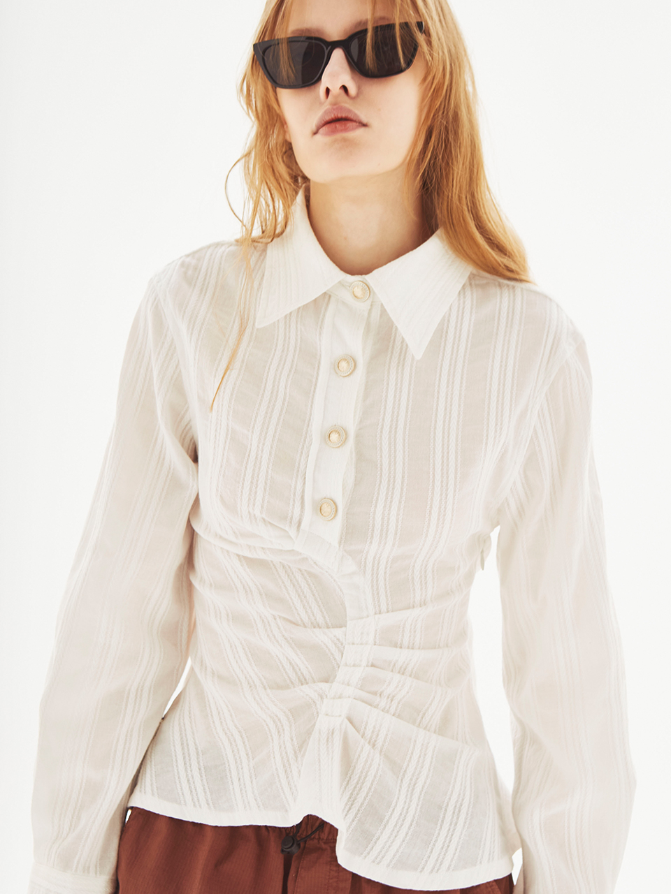 [LINE] Twisted Button Collar Blouse