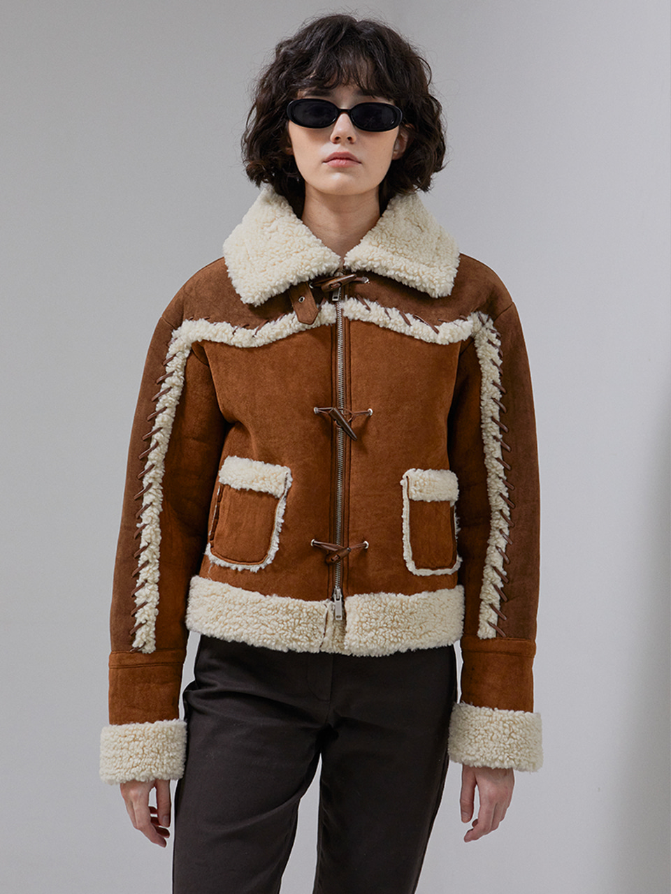 [LINE] Stitched Shearling Mustang